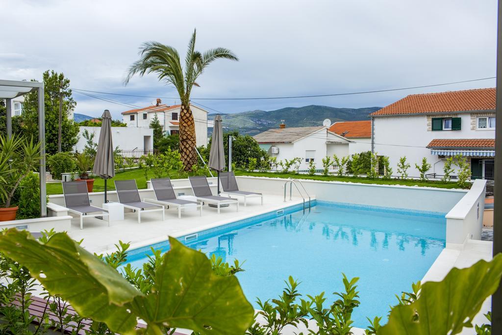 Apartments Bago Trogir Buitenkant foto