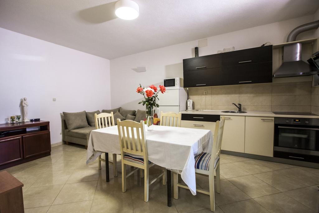 Apartments Bago Trogir Buitenkant foto