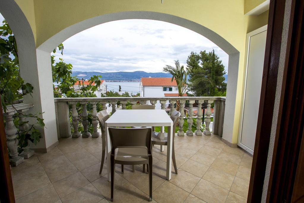 Apartments Bago Trogir Buitenkant foto