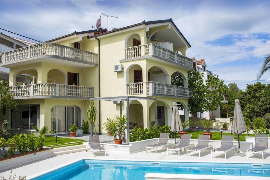 Apartments Bago Trogir Buitenkant foto