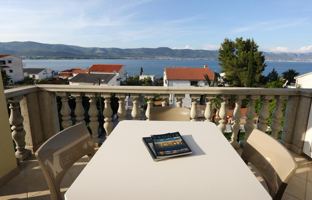 Apartments Bago Trogir Buitenkant foto
