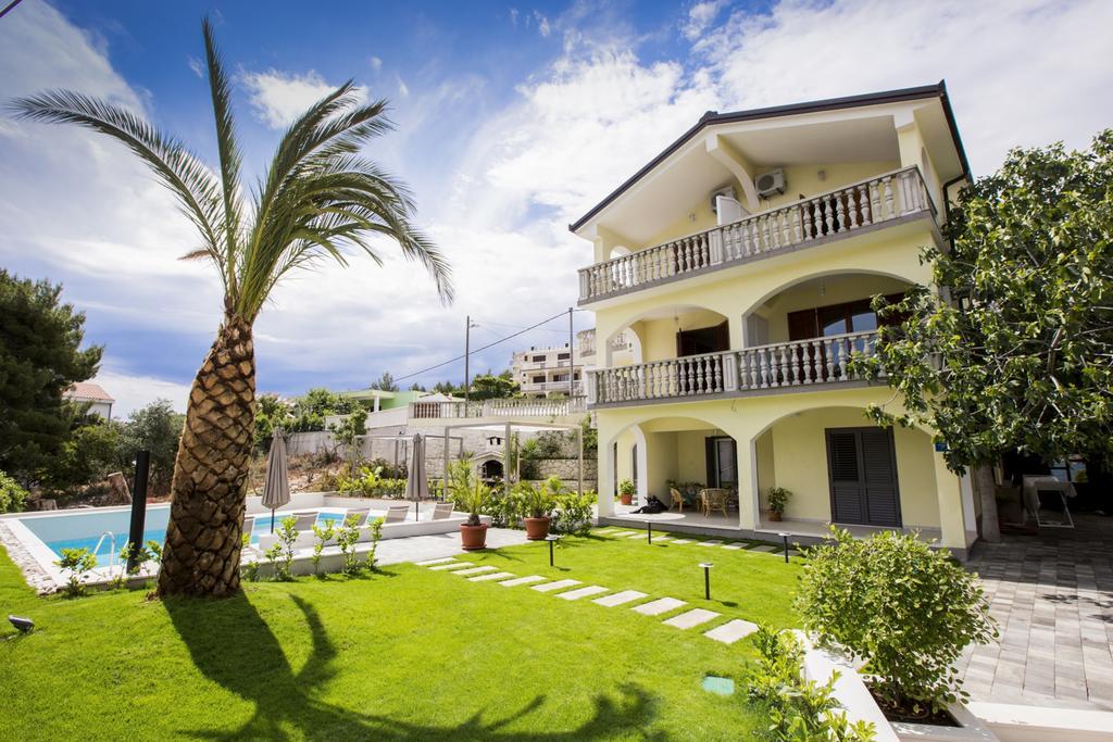 Apartments Bago Trogir Buitenkant foto