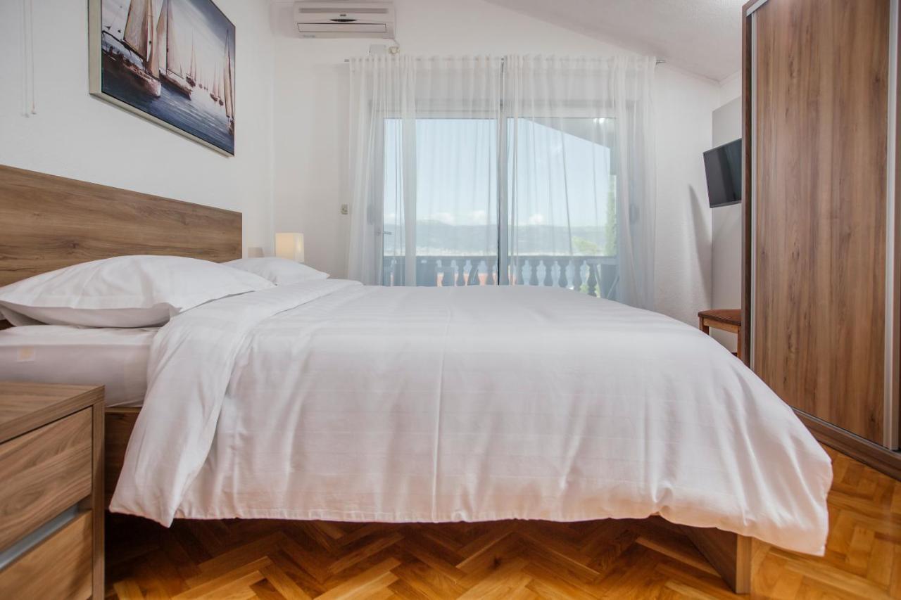 Apartments Bago Trogir Buitenkant foto